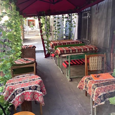 Sev Group Hostel Yerevan Exterior foto